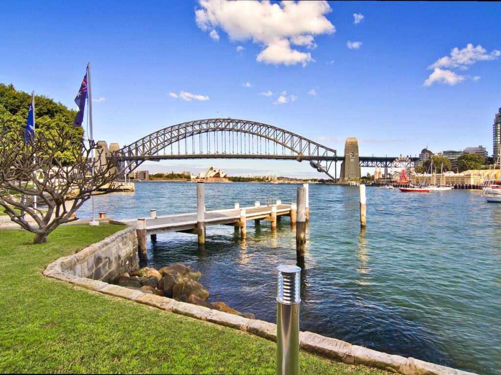justindulgechicago|McMahons Point: Scenic views from McMahons Point.